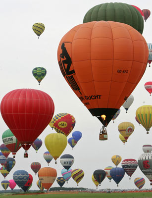 Phan Thiet to host balloon festival